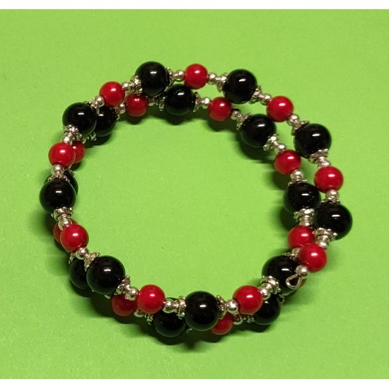  Bracelet made of toho beads, black and red acrylic pearls, silver beads, Tibetan silver caps. 