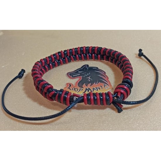 Natural leather cord and waxed cord bracelet. Made of 3mm and 2mm leather cord and 2mm hand-woven wax cord. Universal size with sliding wax cord.