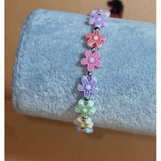  Plastic beaded bracelet with elastic for girls. Made of plastic beads. Universal size starting from 13 cm.