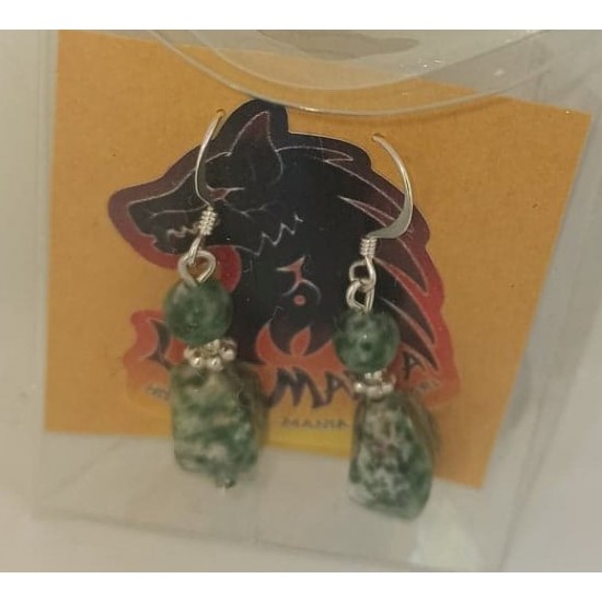  Earrings with semiprecious stones green spot green and garnet agate .