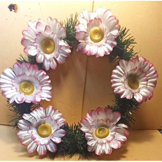 Fir wreath with artificial flowers, gerbera 11 cm, different colors.